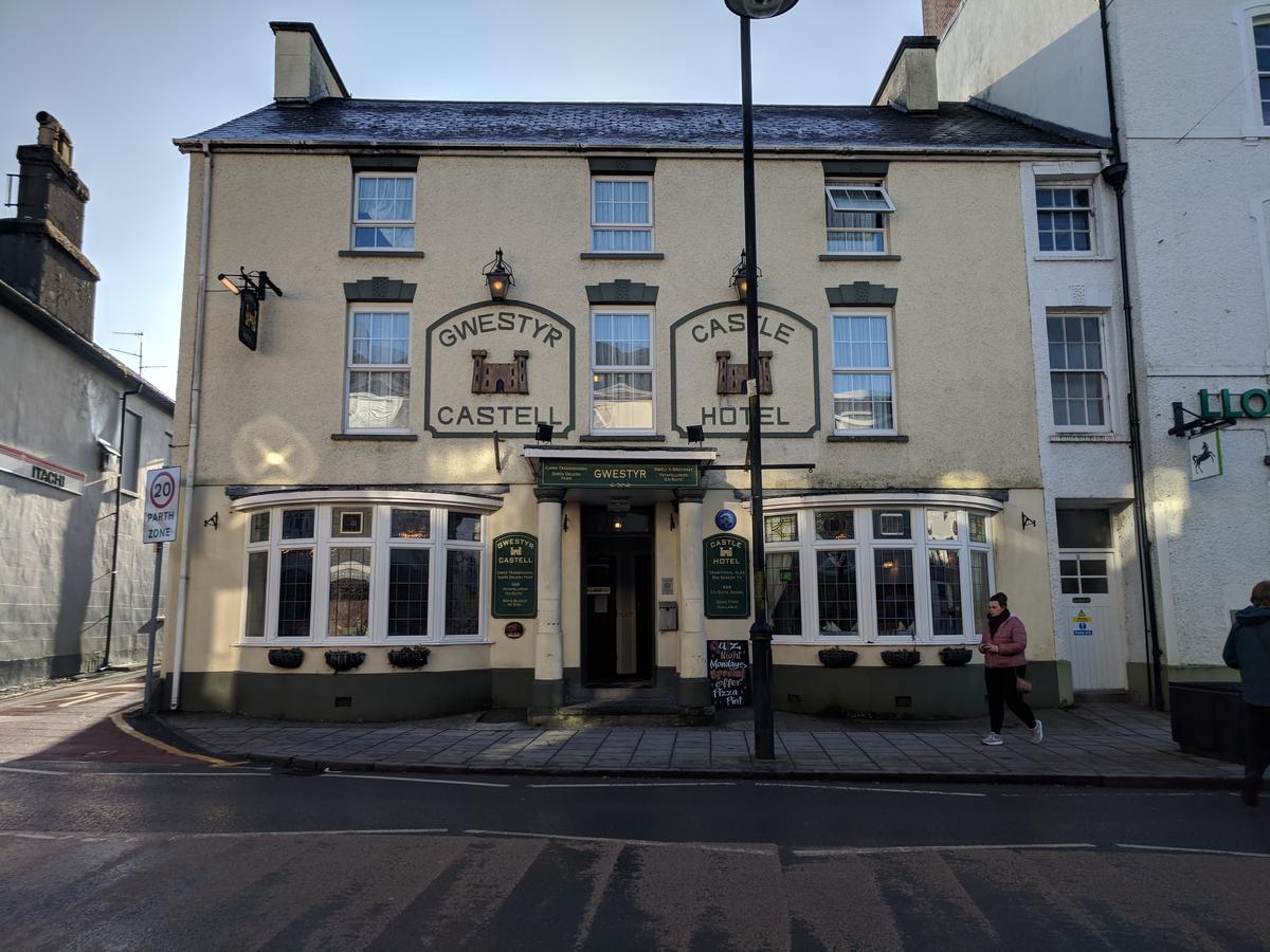 The Castle Hotel Lampeter Luaran gambar