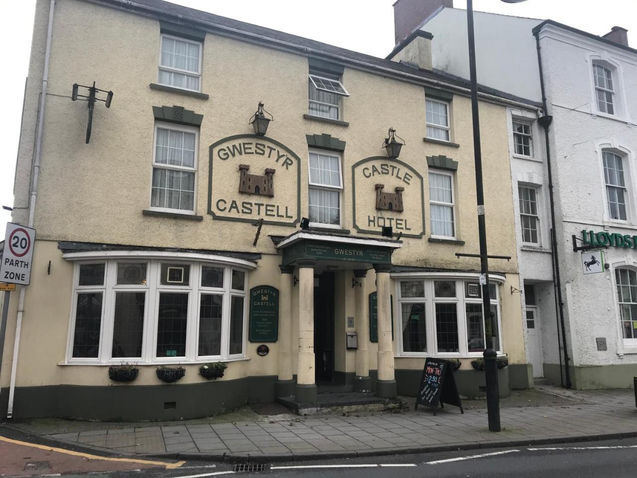 The Castle Hotel Lampeter Luaran gambar