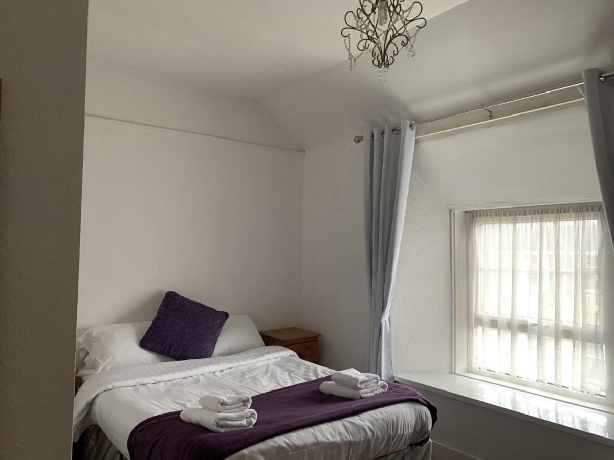 The Castle Hotel Lampeter Luaran gambar