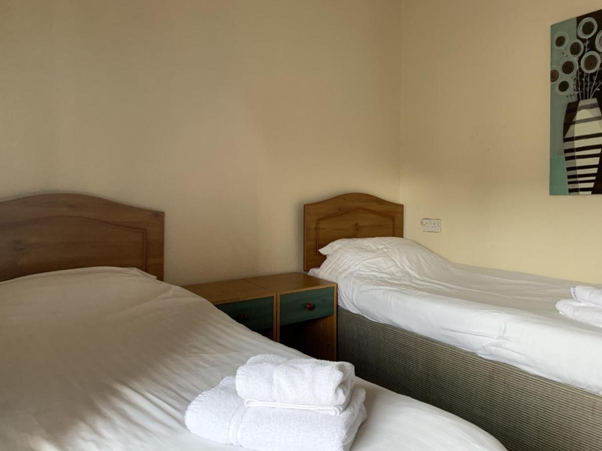 The Castle Hotel Lampeter Luaran gambar