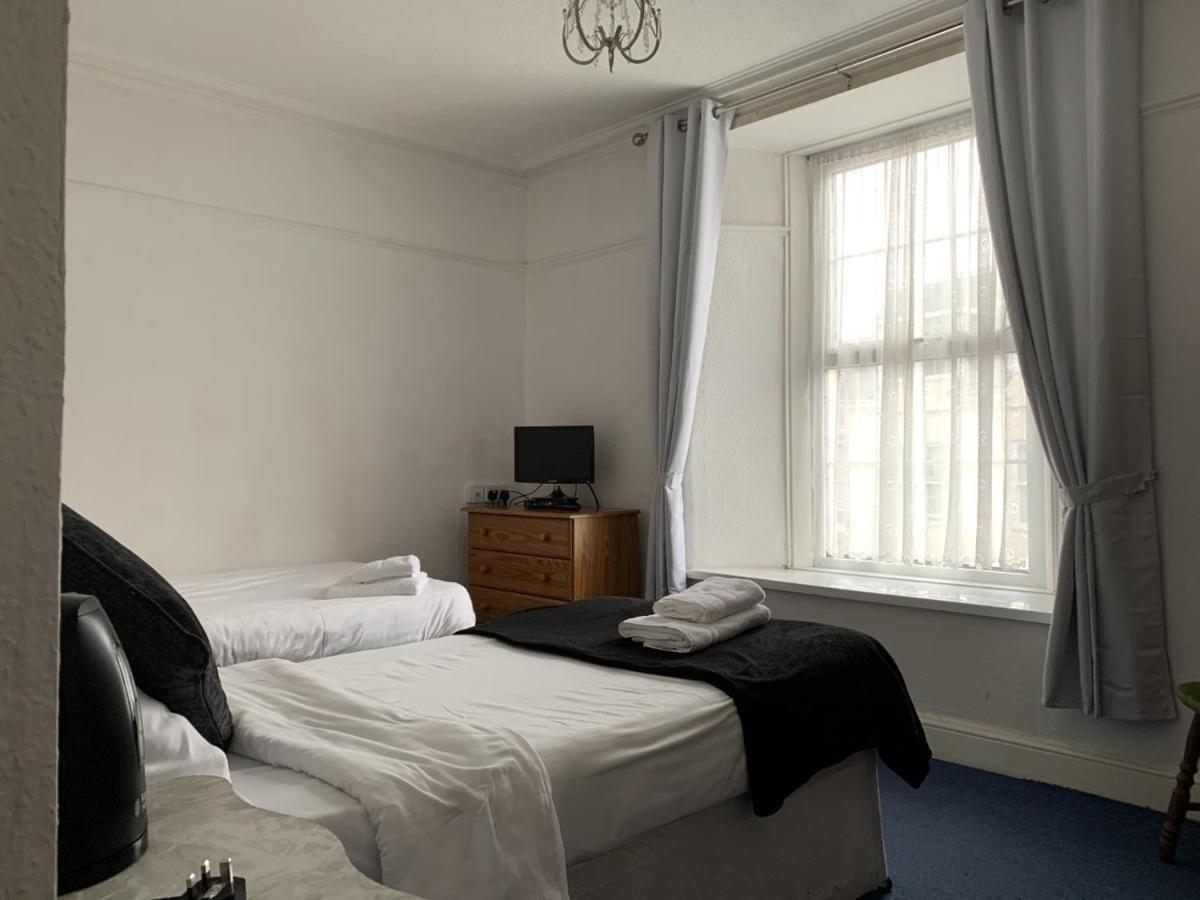 The Castle Hotel Lampeter Luaran gambar